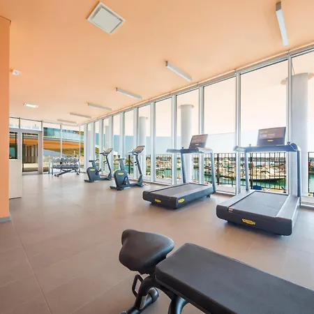 Waterfront - 1br - Terrace - Parking - Tilo *