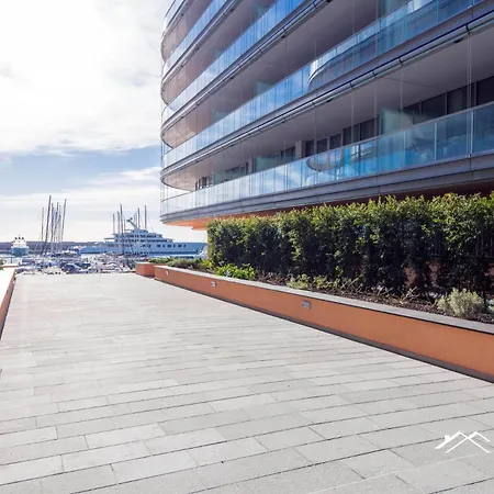 Waterfront - 1br - Terrace - Parking - Tilo * Gênes